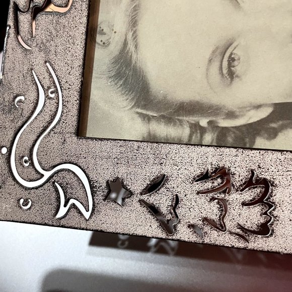 🎉HP!🎉Christmas Metal Photo Frame 4 x 6 - Picture 7 of 7